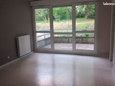 appartement t3 au cœur du parc de gazonfier