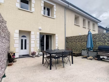 appartement 3 pièces 65 m²