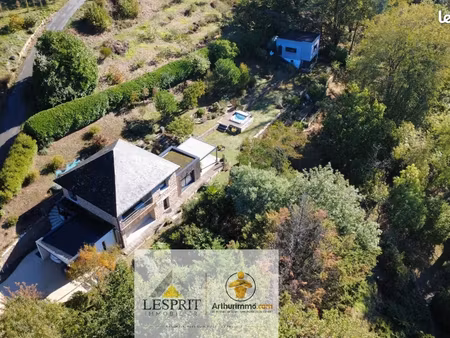 propriété 5 pièces 132 m²