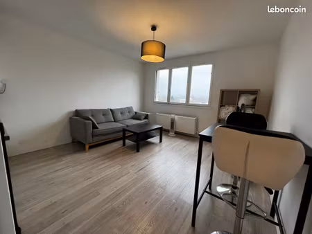 studio meublé et rénové idéal pour investissement