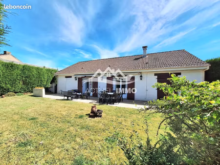 maison 6 pièces 85 m²