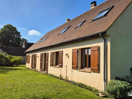 pavillon 9 pièces 196 m²