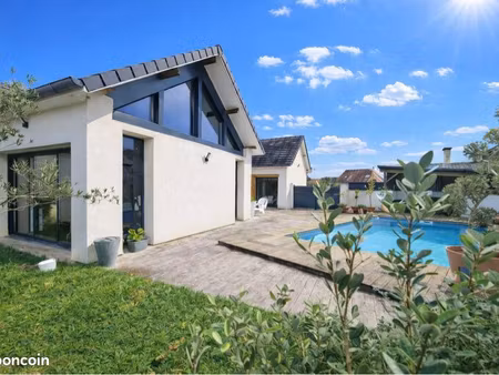 magnifique villa contemporaine proche lescar