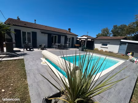 maison avec piscine à fargues st hilaire