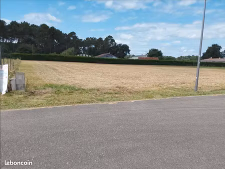 terrain 1 900 m² ygos saint saturnin