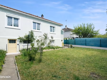 maison 5 pièces 104 m²