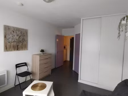studio 1 pièce 20 m²