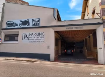 places de parking couvertes