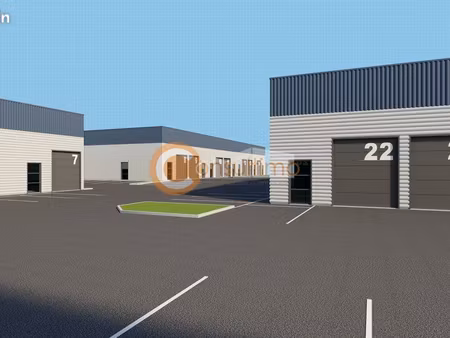 local d'activité 246 m²