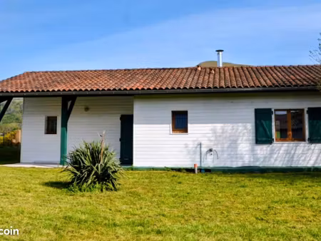maison 4 pièces et 3 chambres sur terrain de 1300m2