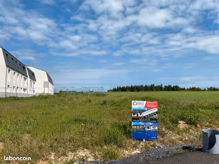 terrain 441 m² remy