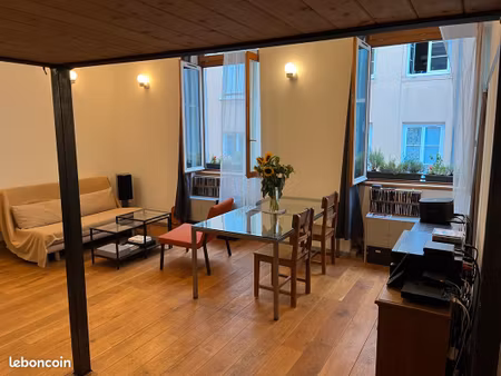 bel appartement 73m2 utile (48 m2 carrez) situé au 4eme étage (sans ascenseur) sur cour in