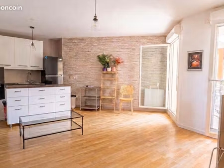 massy vilmorin  résidence toscania  3 pièces de 54 m²  balcon  box de 12 5 m²  cave  proch
