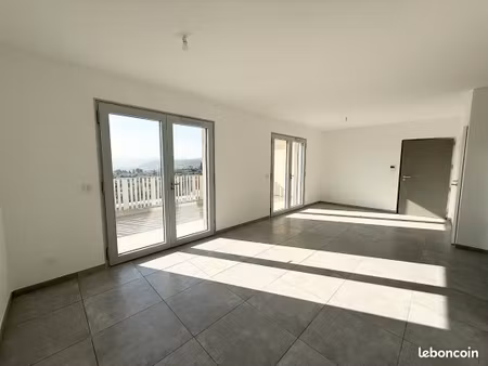 appartement 3 pièces 69 m²
