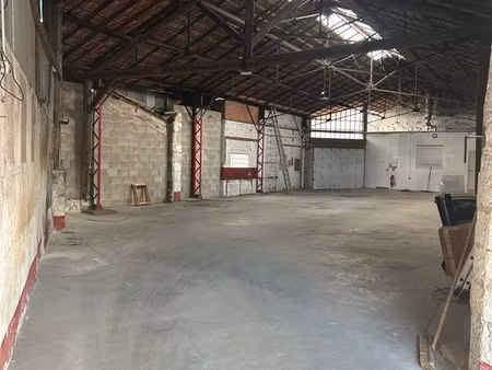 hangar de stockage 340 m2