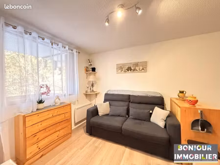 studio 1 pièce 19 m²