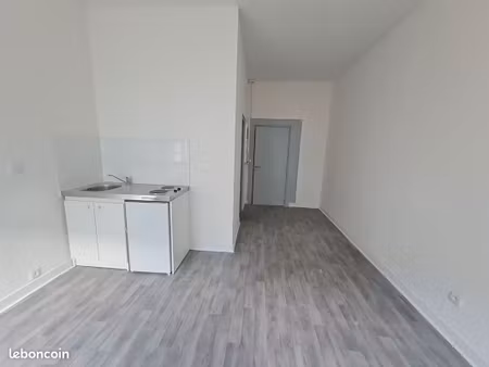 studio 1 pièce 20 m²