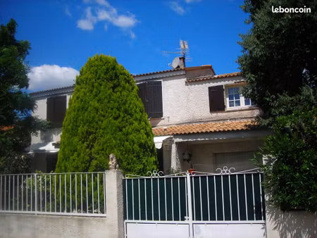 location studio meuble 34m2 pour etudiant(e) au 1er etage villa à nimes