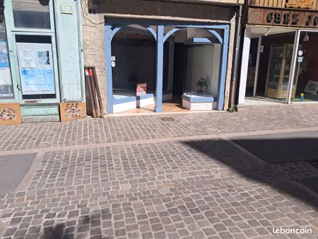a louer local commercial ou professionnel libérale
