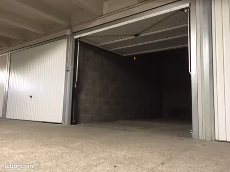 garage/box 13 m² decines charpieu