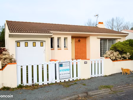 maison de plain-pied à 700m de la plage  impasse calme  quartier résidentiel demoiselles  