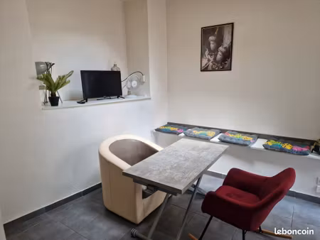 studio meublé très calme