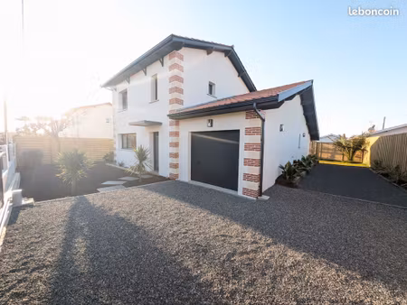 villa villa arcachonnaise avec piscine et garage