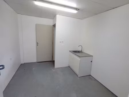local 50m2