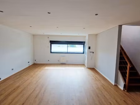 duplex de 110 m2 secteur calme lys-lez-lannoy mairie - 2 ch. 2 sdb