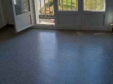 vends appartement 2 pieces 42m2 centre ville joue les tours