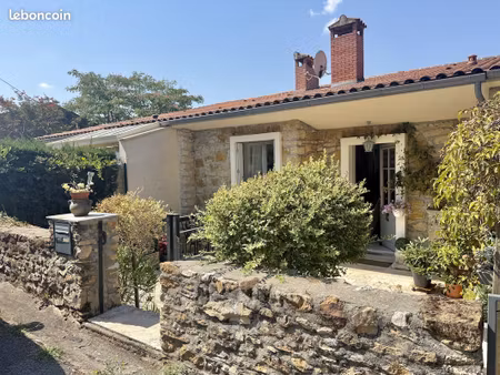 maison de village 8 pièces 63 m²