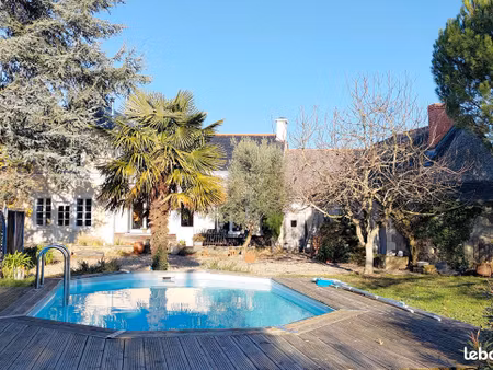 propriété 5 pièces 135 m²