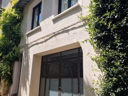 arles quartier recherché de la roquette élégante maison de charme rénovée d'environ 141 m2