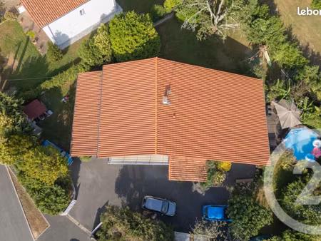 maison 8 pièces 191 m²