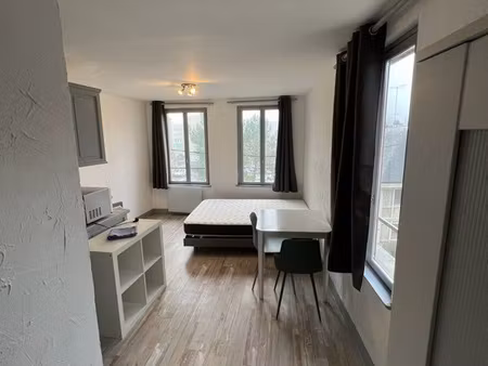 beau studio meublé étudiant wifi