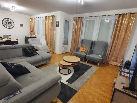 appartement 4 pièces 84 m²