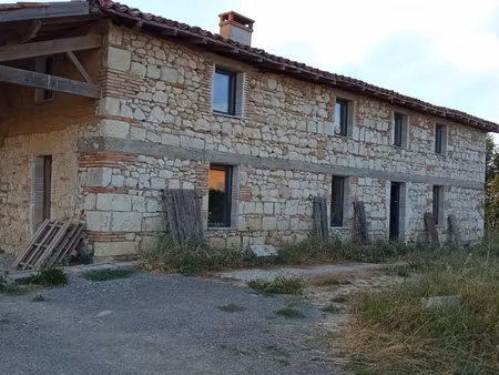 villa en pierre