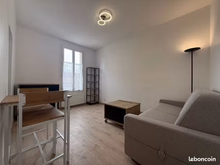 studio 1 pièce 25 m²