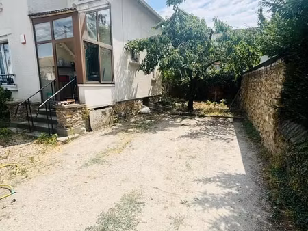 maison 4 pièces 75 m²