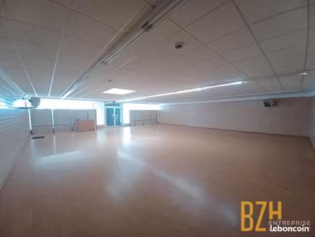 local commercial 265 m² lorient