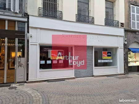 local commercial 168 m²