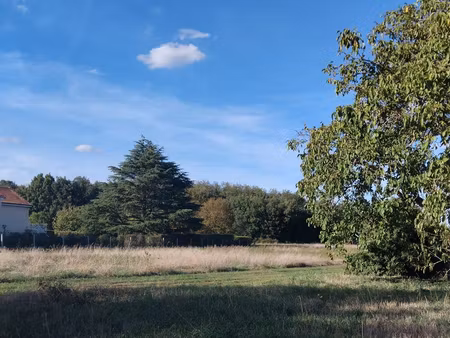 vends terrains constructible et agricole