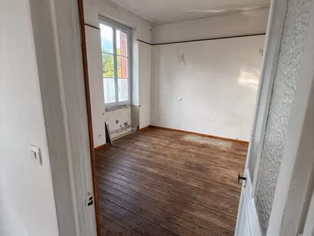 f3 56 m² rdc rénové – domont (95) – quartier calme – 975 cc