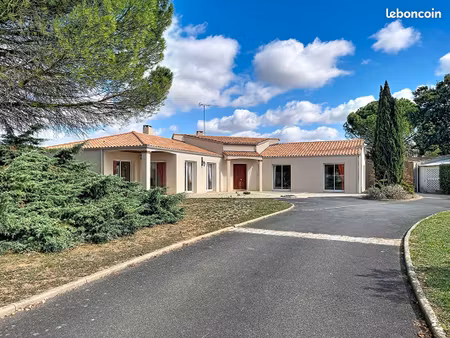 maison 6 pièces 182 m²
