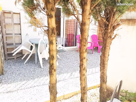 studio meublé dispo de suite – tout compris – terrasse 20 m² – parking – aytré / la rochel