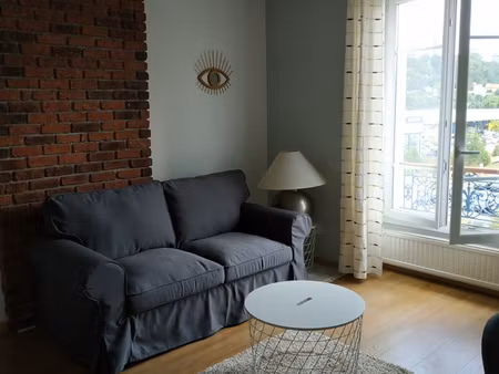 location t2 meublé - lyon 09