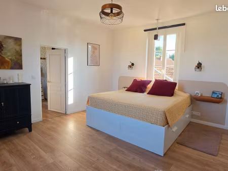 maison 165m2 corbie  beaux volumes. idéalement située