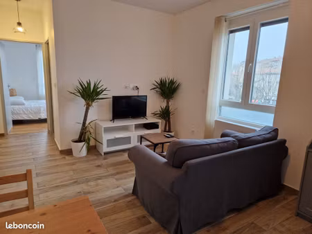 t2 meublé 39 m² meublé + balcon