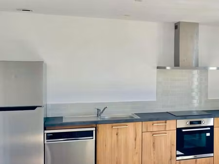 appartement de 31 m2 dans l’hyper centre de coulonges-sur-l’autize