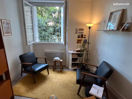 local professionnel psychologue (proche place viarme)